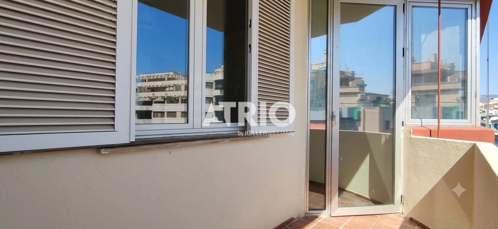 4 bedroom Flat for sale in Palma de Mallorca - € 540,000 (Ref: 9989393)