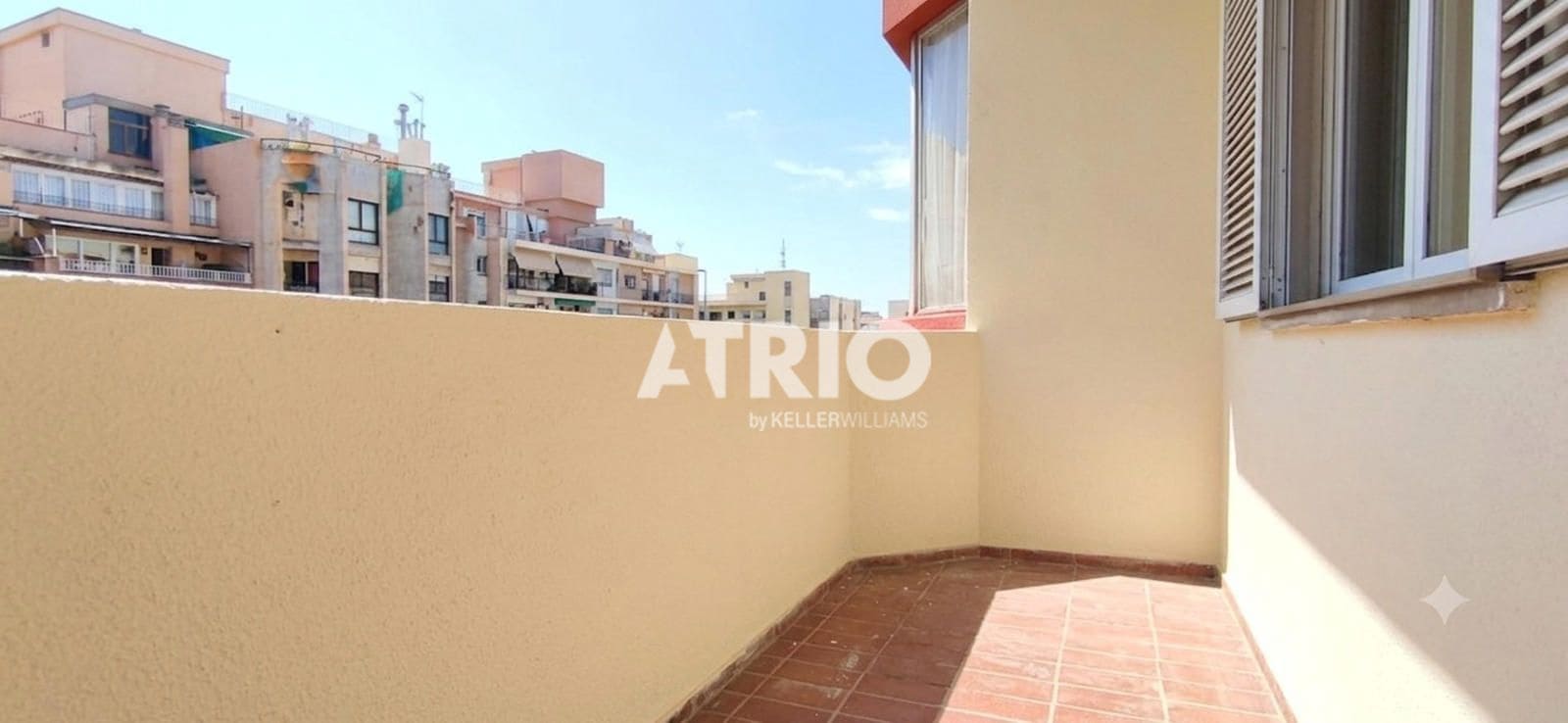 4 bedroom Flat for sale in Palma de Mallorca - € 540,000 (Ref: 9989393)