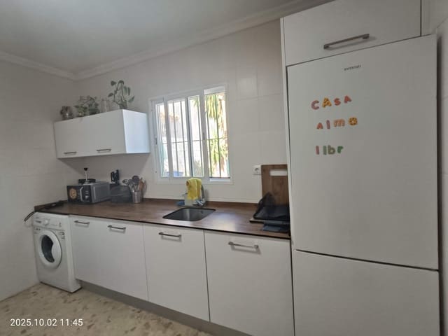 2 makuuhuone Maalaistalo myytävänä paikassa Chiclana de la Frontera - 195 000 € (Ref: 10045950)