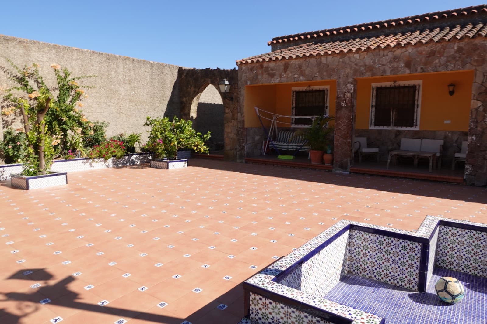 5 bedroom Finca/Country House for sale in Benalup with pool garage - € 525,000 (Ref: 7712040)