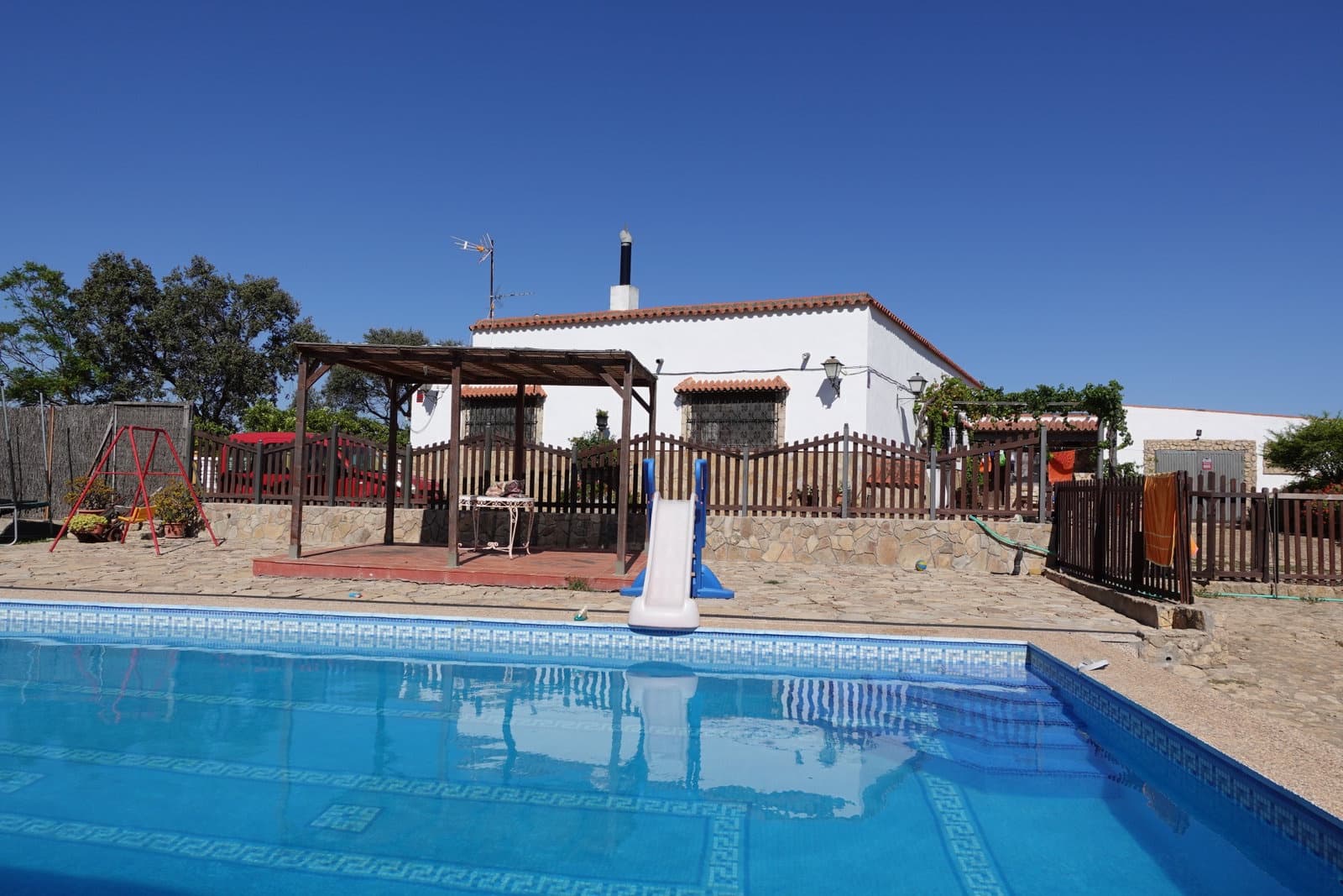 5 bedroom Finca/Country House for sale in Benalup with pool garage - € 525,000 (Ref: 7712040)