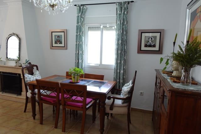 3 soveværelse Villa til salg i Chiclana de la Frontera med swimmingpool garage - € 435.000 (Ref: 8326685)