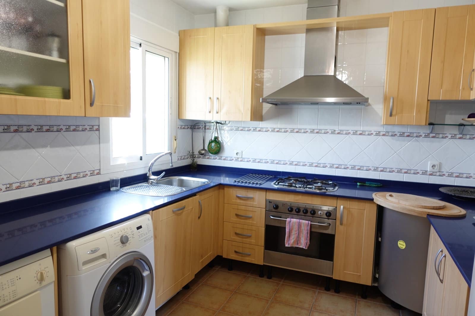 3 bedroom Villa for sale in Chiclana de la Frontera with pool garage - € 435,000 (Ref: 8326685)