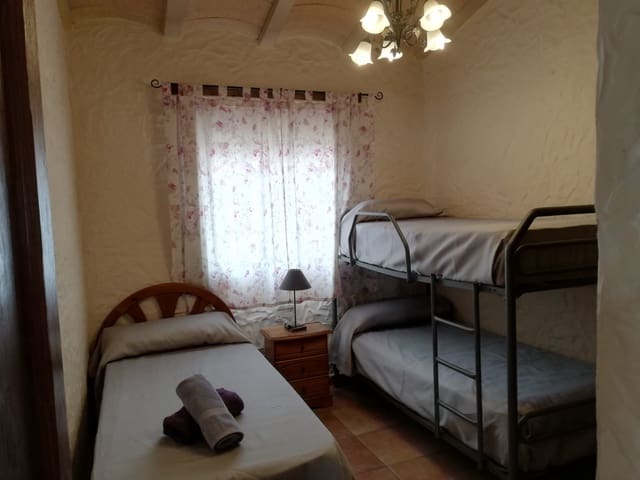 13 soveværelse Villa til salg i Chiclana de la Frontera med swimmingpool garage - € 580.000 (Ref: 8469056)