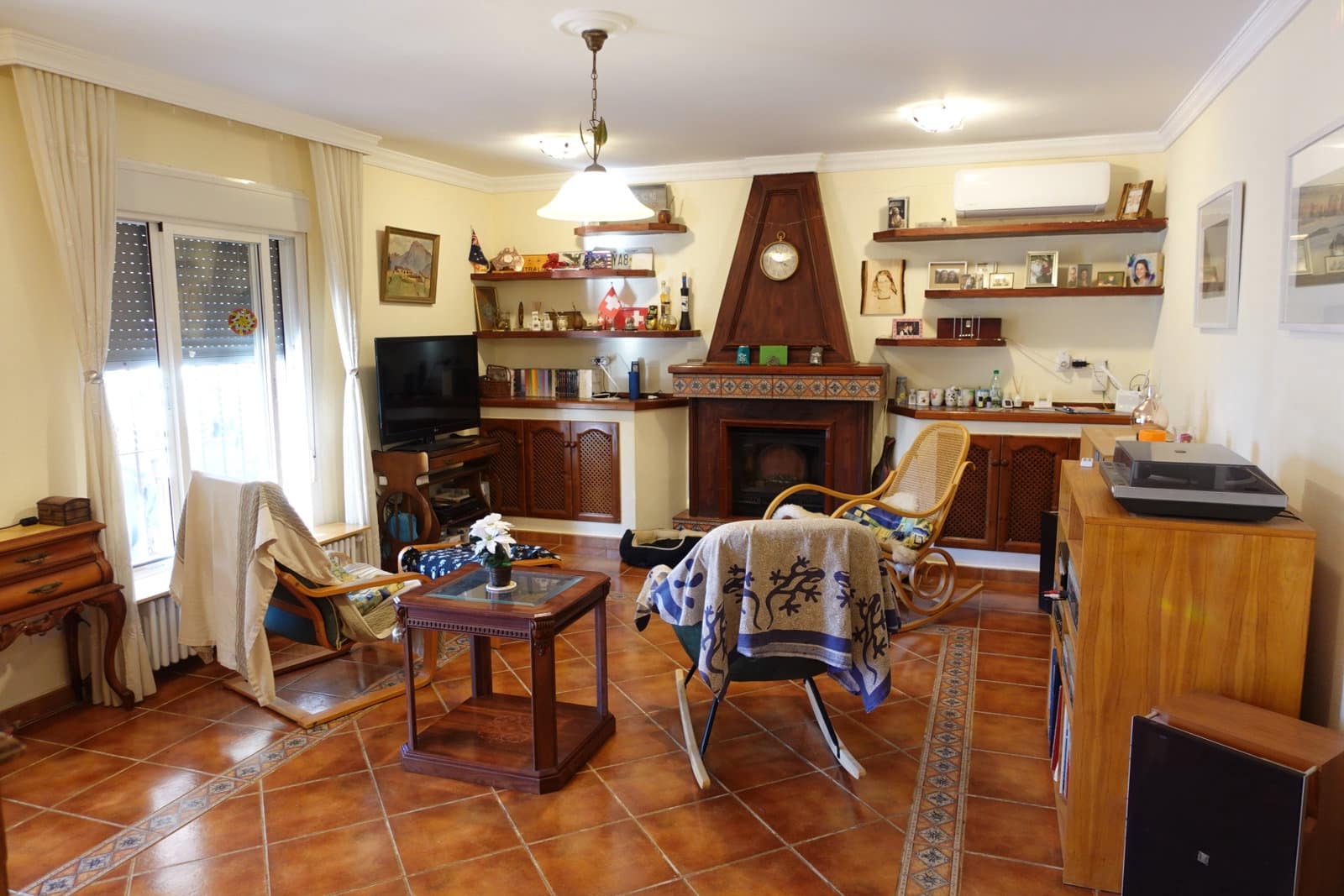 4 bedroom Villa for sale in La Barrosa with pool garage - € 450,000 (Ref: 8754813)