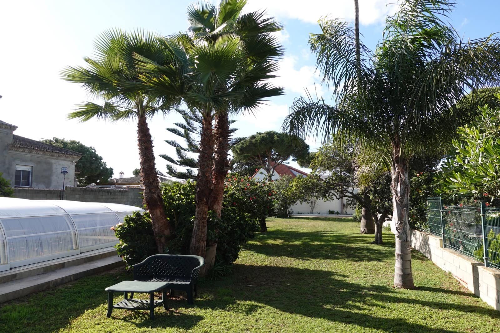4 bedroom Villa for sale in La Barrosa with pool garage - € 450,000 (Ref: 8754813)