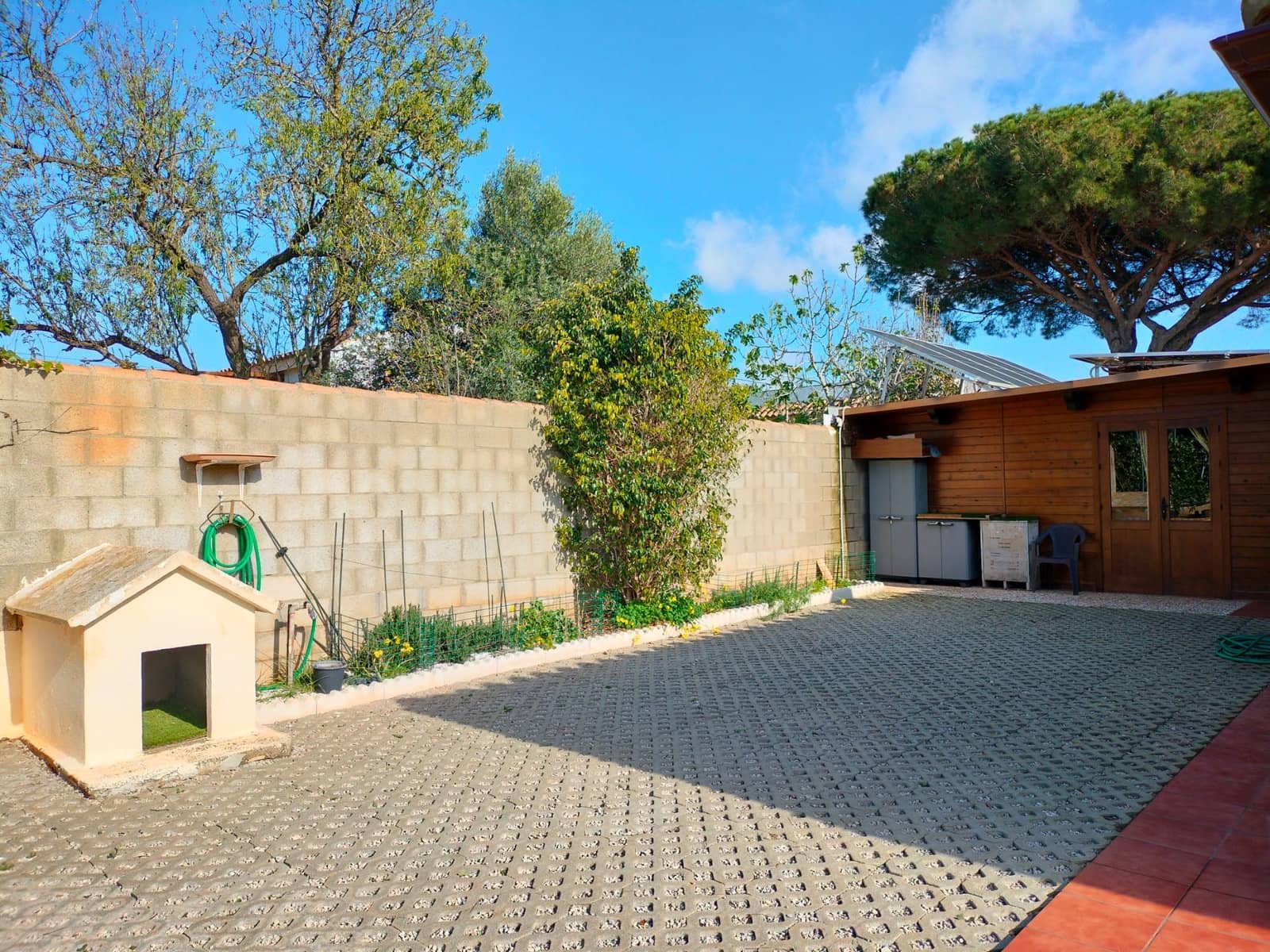 4 bedroom Villa for sale in La Barrosa with pool garage - € 450,000 (Ref: 8754813)