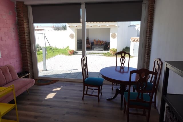 2 bedroom Villa for sale in Chiclana de la Frontera with pool garage - € 174,000 (Ref: 8803847)