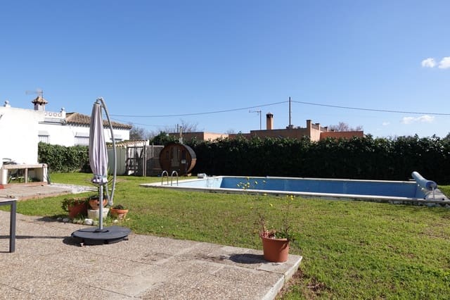 2 bedroom Villa for sale in Chiclana de la Frontera with pool garage - € 174,000 (Ref: 8803847)