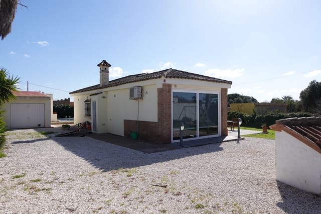 2 bedroom Villa for sale in Chiclana de la Frontera with pool garage - € 174,000 (Ref: 8803847)