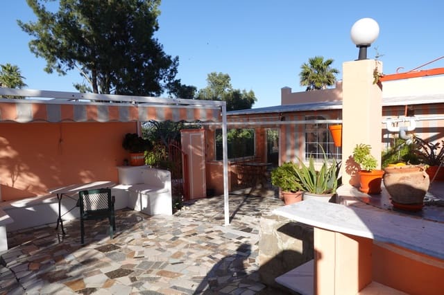 4 chambre Finca/Maison de Campagne à vendre à Chiclana de la Frontera avec garage - 270 000 € (Ref: 8912038)