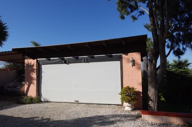 4 chambre Finca/Maison de Campagne à vendre à Chiclana de la Frontera avec garage - 270 000 € (Ref: 8912038)