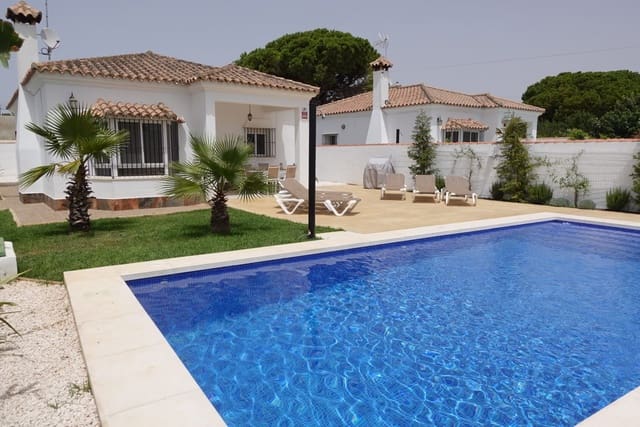 6 bedroom Villa for sale in Chiclana de la Frontera with pool garage - € 469,000 (Ref: 9164468)