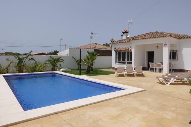 6 bedroom Villa for sale in Chiclana de la Frontera with pool garage - € 379,000 (Ref: 9164468)