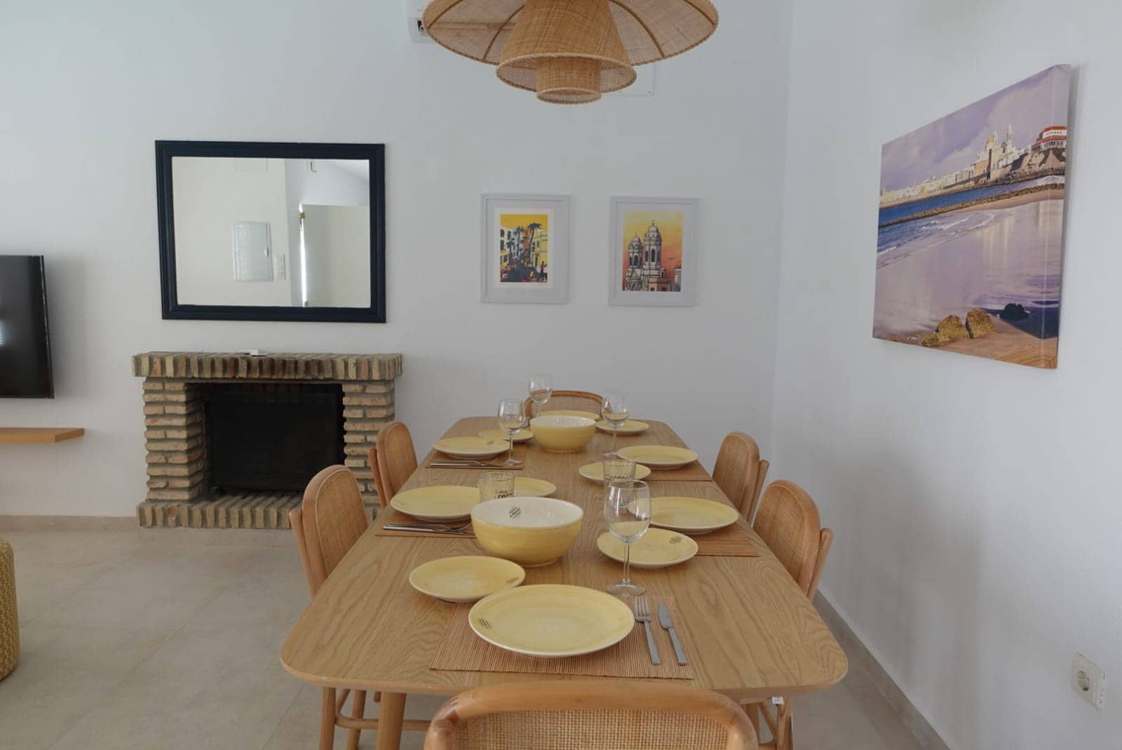 6 bedroom Villa for sale in Chiclana de la Frontera with pool garage - € 379,000 (Ref: 9164468)