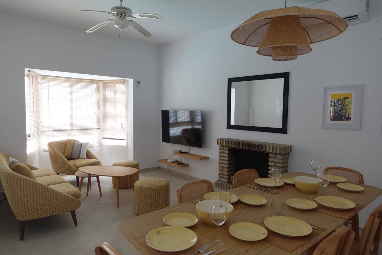 6 bedroom Villa for sale in Chiclana de la Frontera with pool garage - € 379,000 (Ref: 9164468)