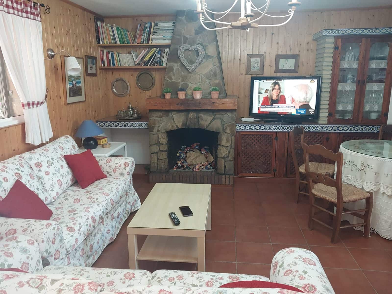 2 bedroom Finca/Country House for sale in Chiclana de la Frontera with pool garage - € 225,000 (Ref: 9378370)