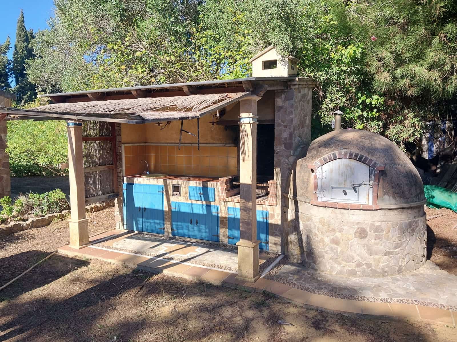 2 bedroom Finca/Country House for sale in Chiclana de la Frontera with pool garage - € 225,000 (Ref: 9378370)