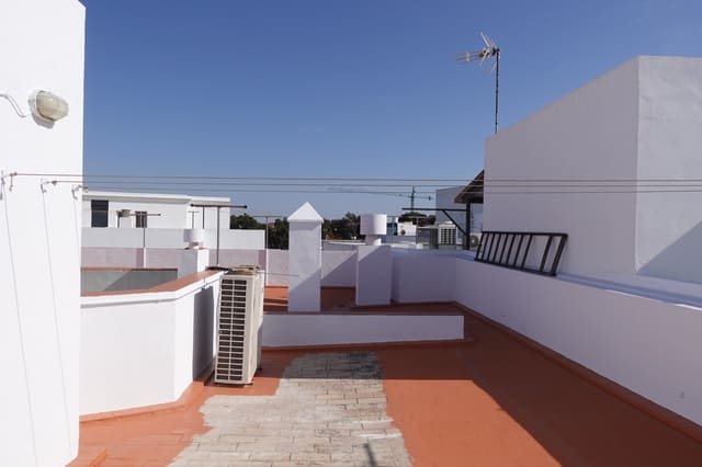 4 makuuhuone Huoneisto myytävänä paikassa Chiclana de la Frontera mukana 
autotalli - 199 000 € (Ref: 9379658)