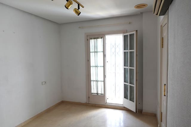 4 makuuhuone Huoneisto myytävänä paikassa Chiclana de la Frontera mukana 
autotalli - 199 000 € (Ref: 9379658)