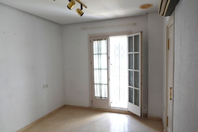 4 soverom Leilighet til salgs i Chiclana de la Frontera med garasje - € 199 000 (Ref: 9379658)