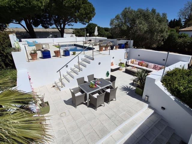 4 quarto Quinta/Casa Rural para venda em Chiclana de la Frontera com piscina garagem - 525 000 € (Ref: 9752351)