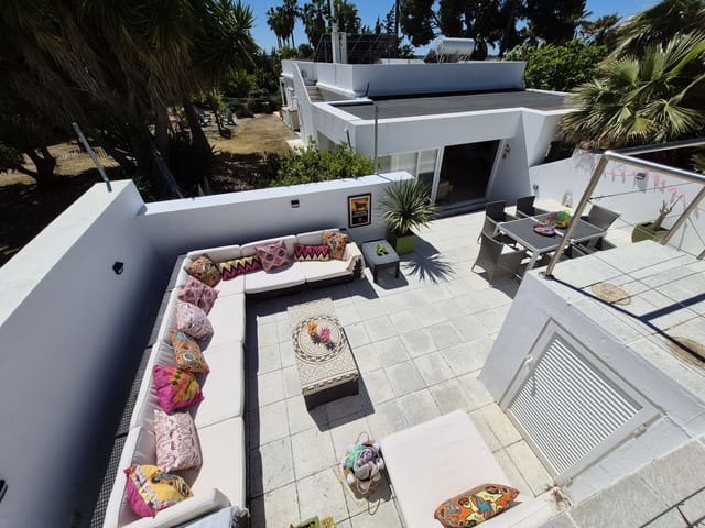 4 quarto Quinta/Casa Rural para venda em Chiclana de la Frontera com piscina garagem - 525 000 € (Ref: 9752351)