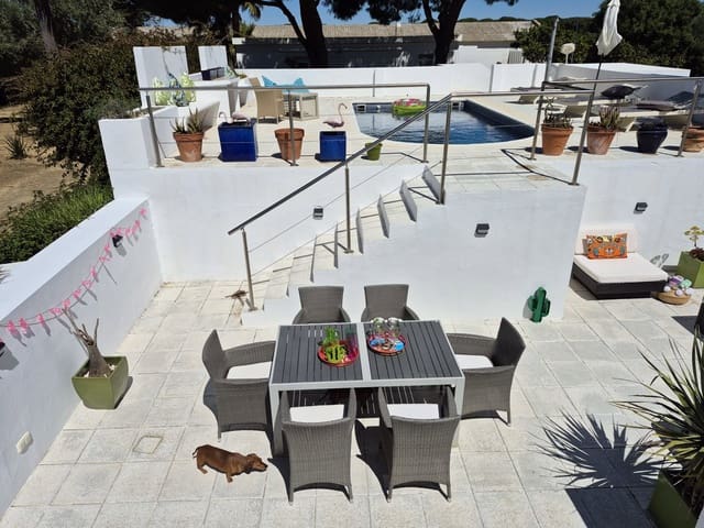 4 quarto Quinta/Casa Rural para venda em Chiclana de la Frontera com piscina garagem - 525 000 € (Ref: 9752351)