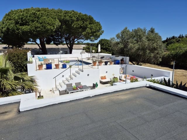 4 quarto Quinta/Casa Rural para venda em Chiclana de la Frontera com piscina garagem - 525 000 € (Ref: 9752351)
