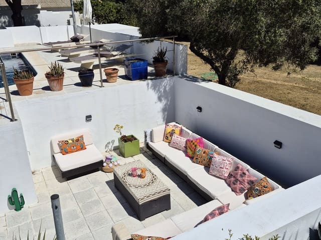 4 quarto Quinta/Casa Rural para venda em Chiclana de la Frontera com piscina garagem - 525 000 € (Ref: 9752351)