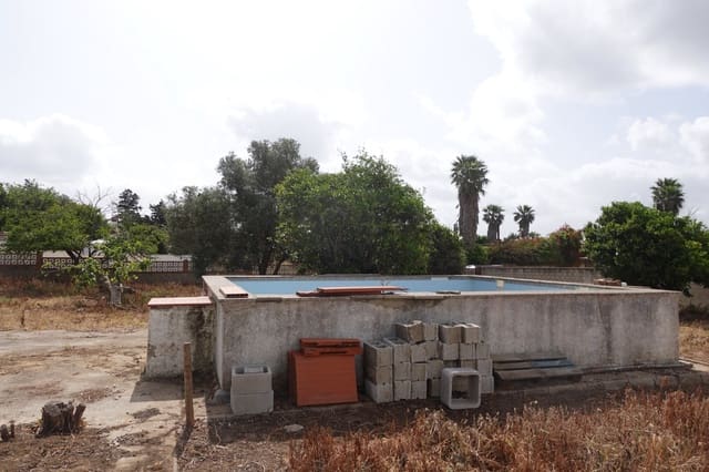3 soveværelse Finca/Landehus til salg i Chiclana de la Frontera med swimmingpool garage - € 240.000 (Ref: 9805399)