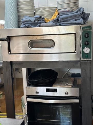 Restaurante/Bar para venda em Port de Pollença, Pollensa / Pollença com piscina garagem - 695 000 € (Ref: 9793053)