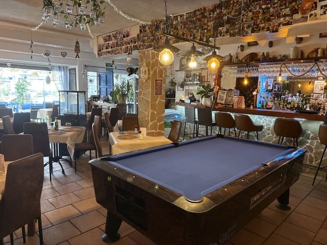 Restaurante/Bar para venda em Port de Pollença, Pollensa / Pollença com piscina garagem - 695 000 € (Ref: 9793053)
