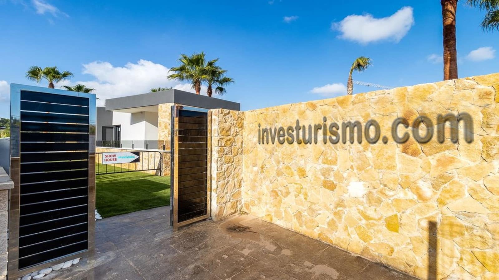 2 bedroom Flat for sale in Orihuela Costa with pool - € 260,000 (Ref: 7506639)