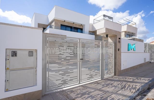 3 slaapkamer Villa te koop in Lomas de Cabo Roig - Los Dolses, Orihuela met zwembad garage - € 365.000 (Ref: 7722057)