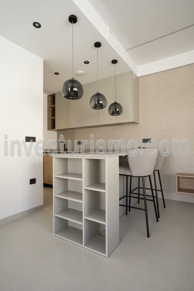 3 soverom Villa til salgs i Orihuela Costa med svømmebasseng garasje - € 365 000 (Ref: 7722057)