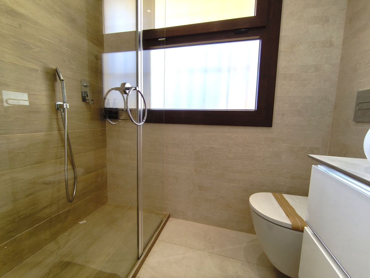 1 camera da letto Appartamento in vendita in Benalmadena Costa con piscina garage - 299.000 € (Rif: 9640507)