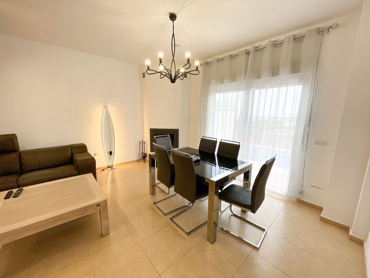 3 soveværelse Semi-Rækkehus til salg i Benalmadena med swimmingpool garage - € 830.000 (Ref: 9640508)