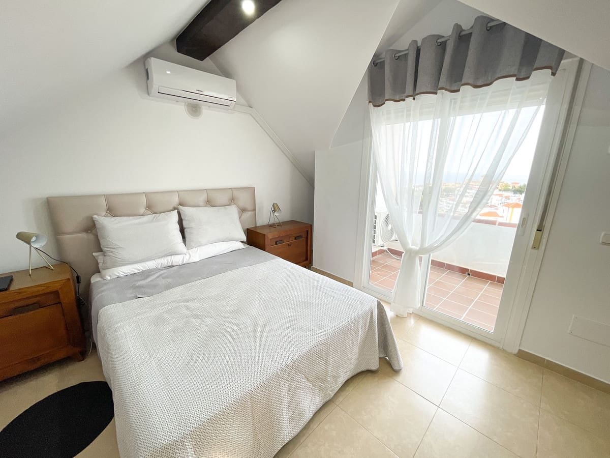 3 soveværelse Semi-Rækkehus til salg i Benalmadena med swimmingpool garage - € 830.000 (Ref: 9640508)