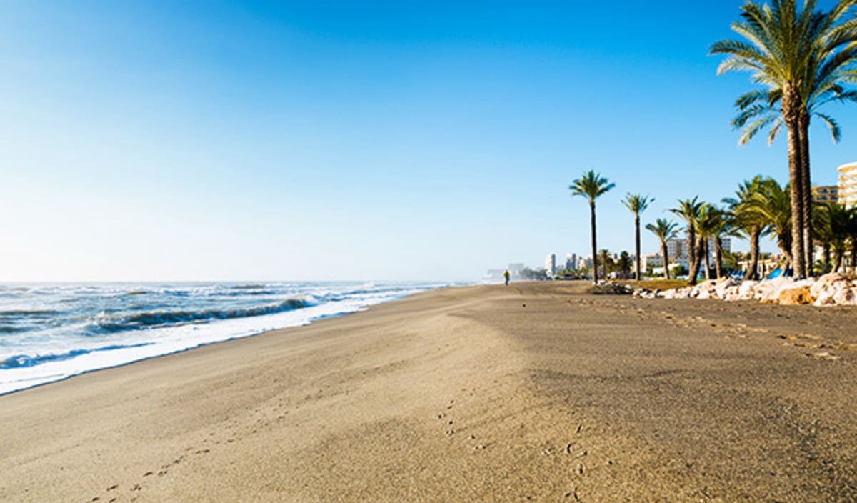 6 makuuhuone Hotelli myytävänä paikassa Torremolinos mukana uima-altaan 
autotalli - 1 200 000 € (Ref: 9640510)