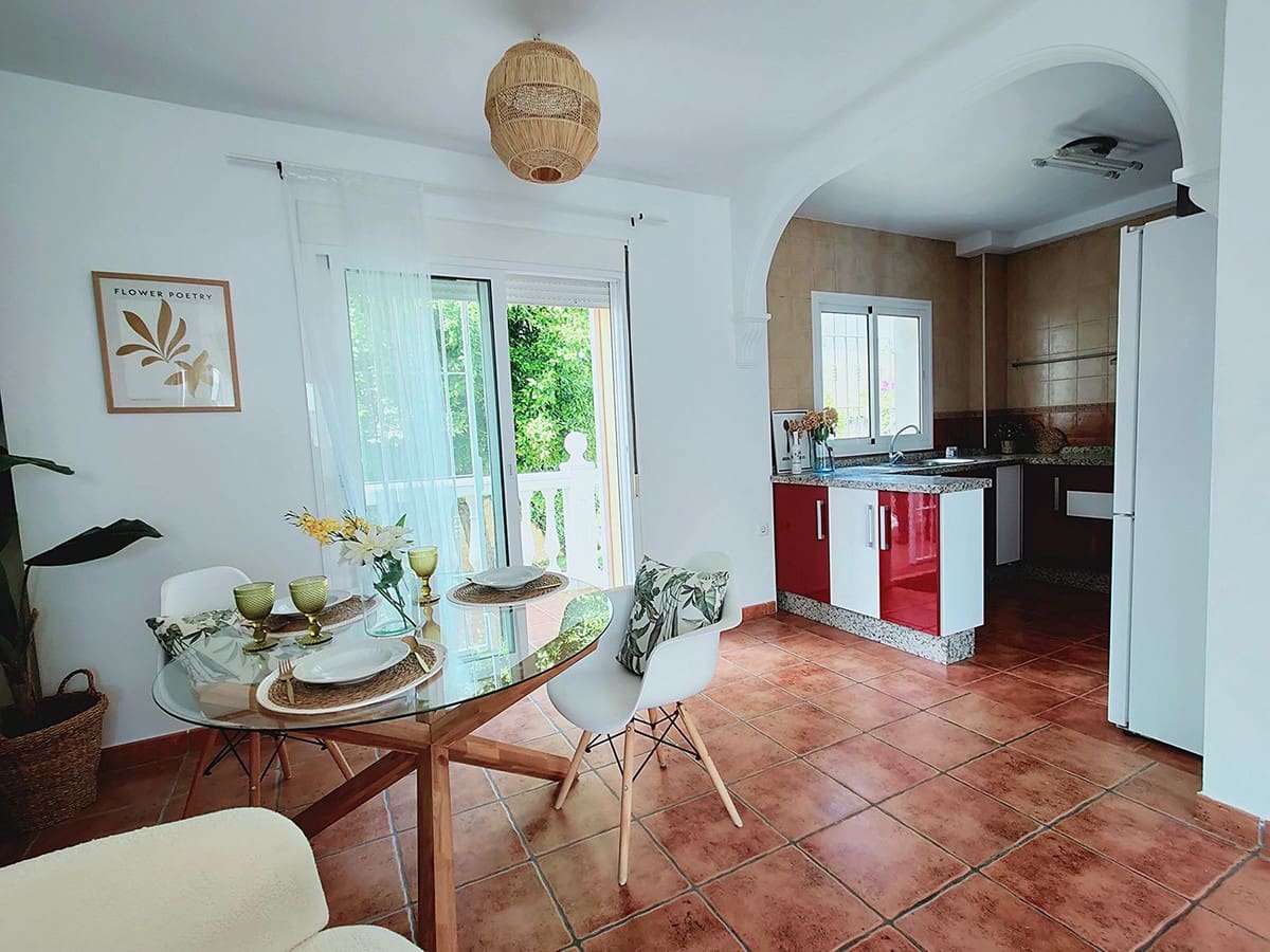 5 soveværelse Villa til salg i Torrequebrada med swimmingpool garage - € 870.000 (Ref: 9640512)