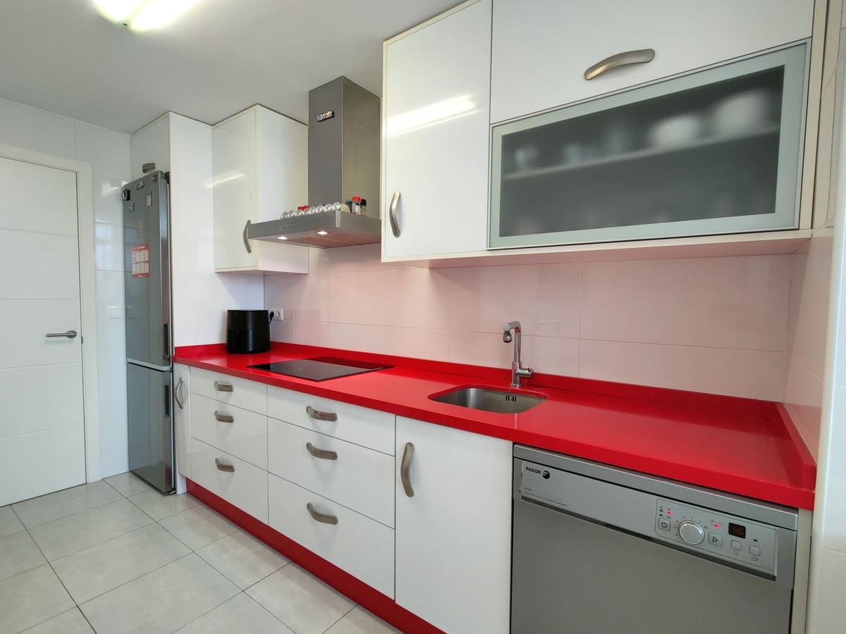 2 quarto Penthouse para arrendar em Fuengirola com piscina garagem - 1 450 € (Ref: 9640513)