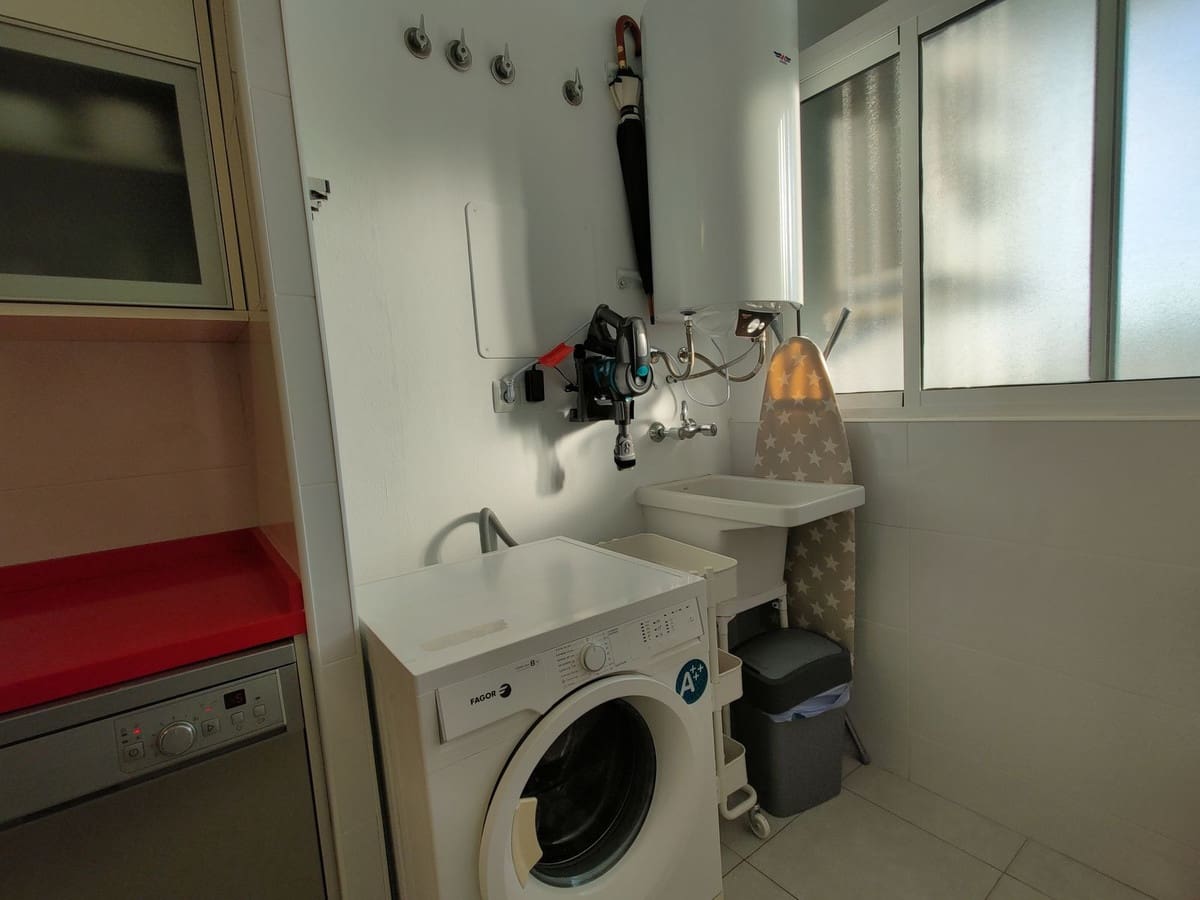 2 quarto Penthouse para arrendar em Fuengirola com piscina garagem - 1 450 € (Ref: 9640513)