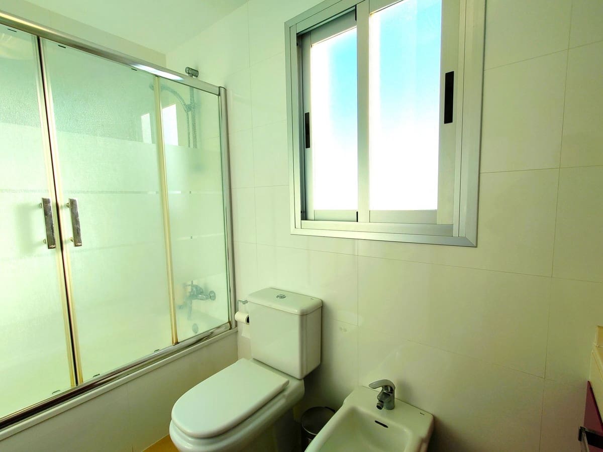 2 quarto Penthouse para arrendar em Fuengirola com piscina garagem - 1 450 € (Ref: 9640513)