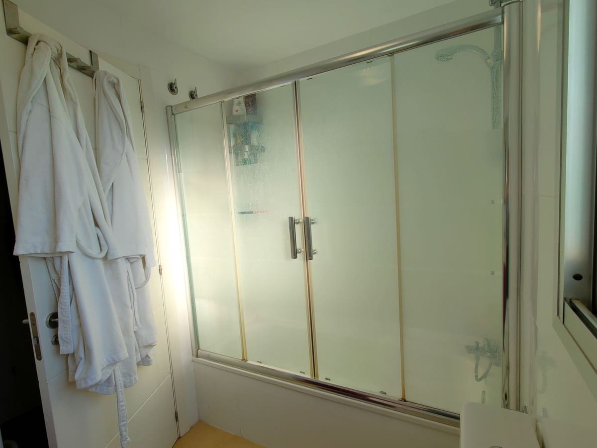 2 quarto Penthouse para arrendar em Fuengirola com piscina garagem - 1 450 € (Ref: 9640513)