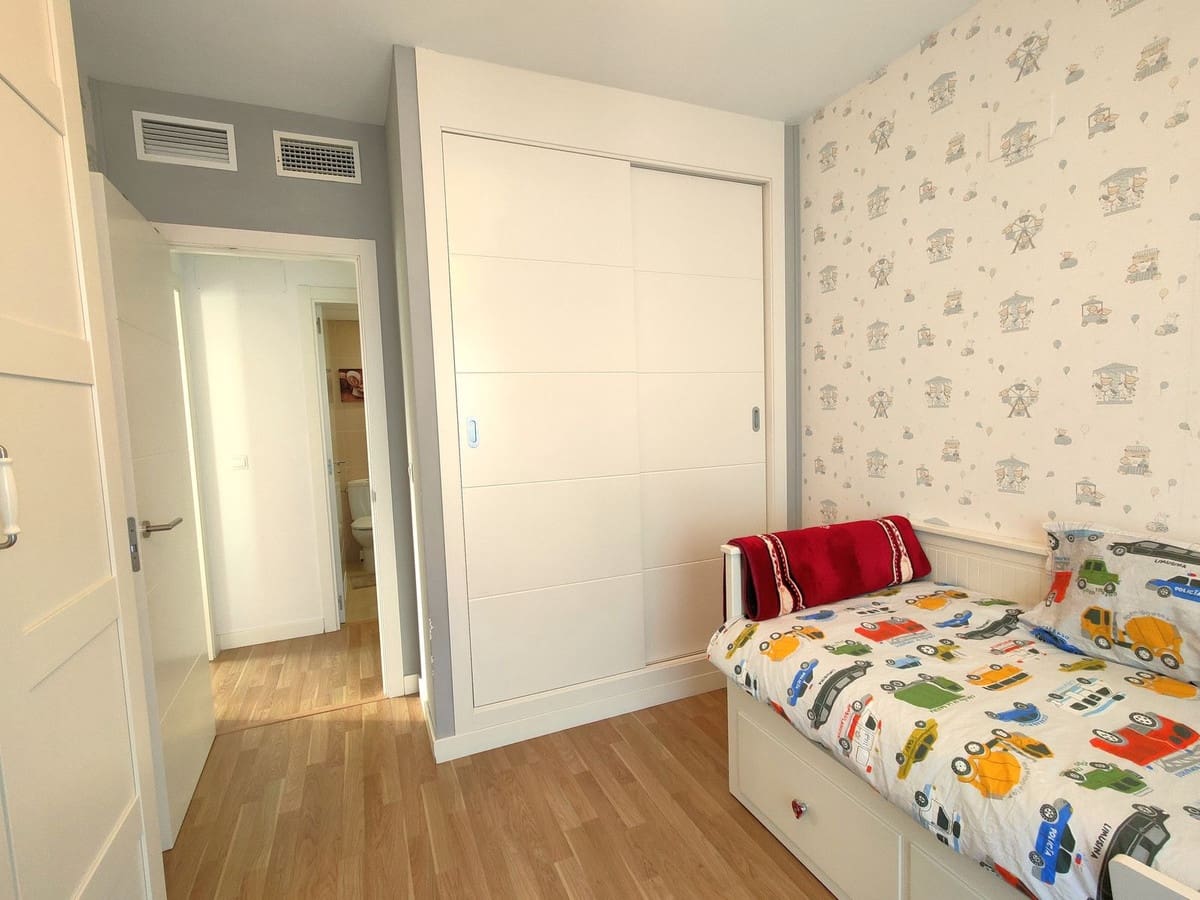 2 quarto Penthouse para arrendar em Fuengirola com piscina garagem - 1 450 € (Ref: 9640513)