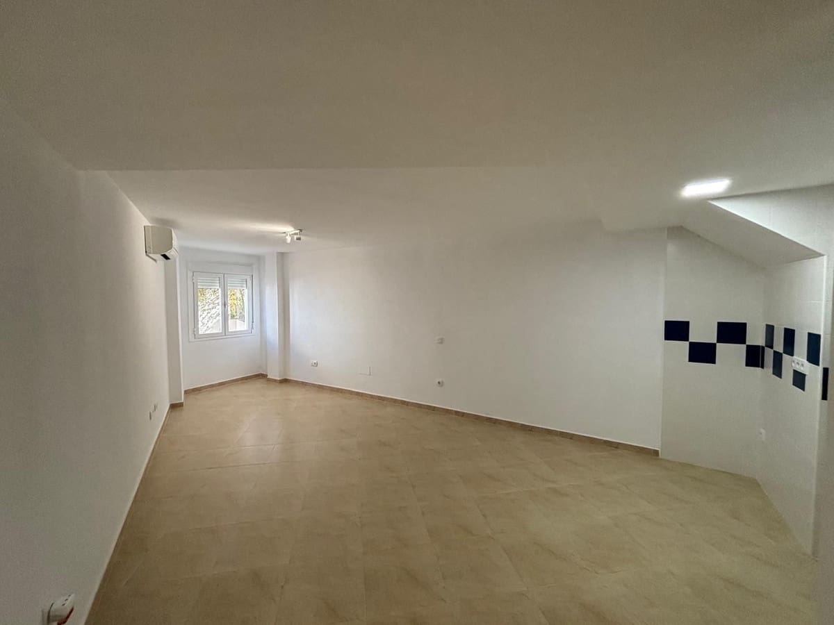 2 soveværelse Lejlighed til leje i Benalmadena med garage - € 1.100 (Ref: 9640514)