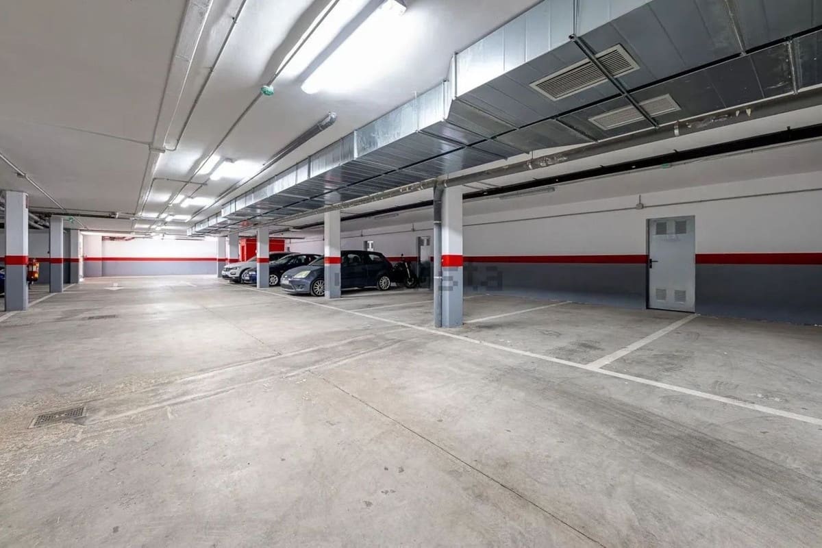 2 soveværelse Lejlighed til leje i Benalmadena med garage - € 1.100 (Ref: 9640514)