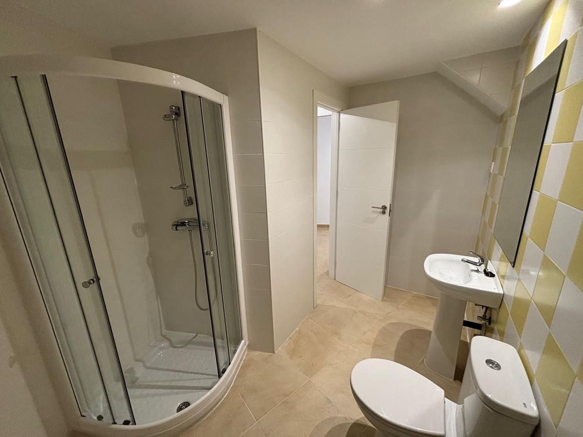 2 soveværelse Lejlighed til leje i Benalmadena med garage - € 1.100 (Ref: 9640514)