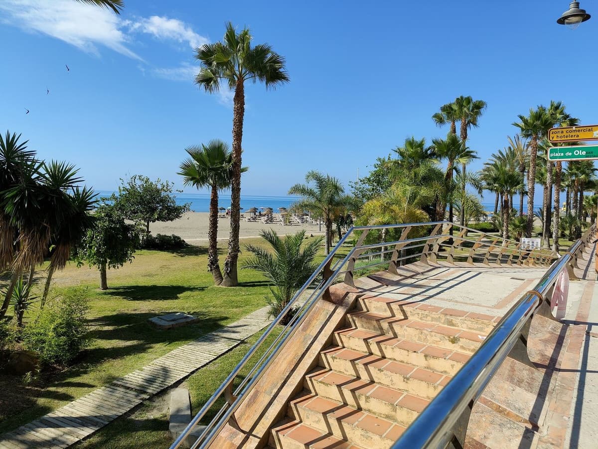 2 soveværelse Lejlighed til leje i Benalmadena med garage - € 1.100 (Ref: 9640514)